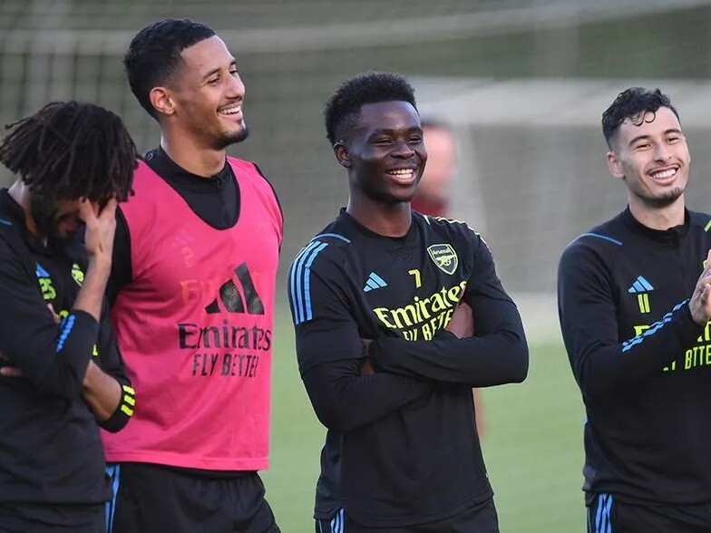 九游体育app官方下载-包含西汉姆迎德国杯关键赛，清晨单刀错失，球迷炸锅，训练强度明显提升的词条